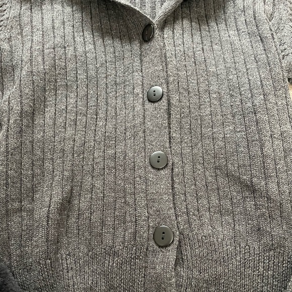 Nina Charles accent sweater - Picture 9 of 12